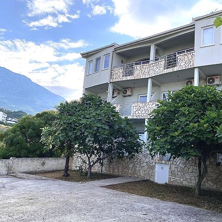 Apartments Vila Kurtagic Dobra Voda Exterior foto