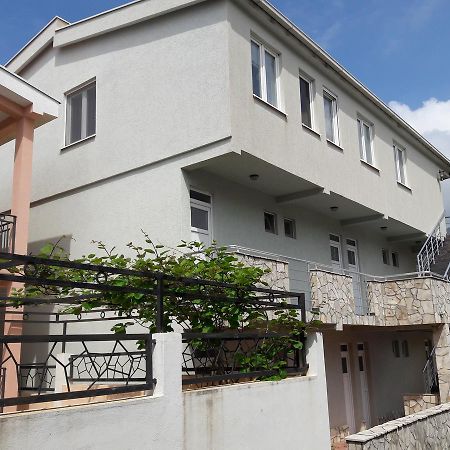Apartments Vila Kurtagic Dobra Voda Exterior foto