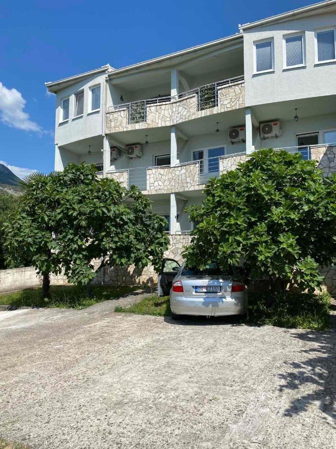 Apartments Vila Kurtagic Dobra Voda Exterior foto