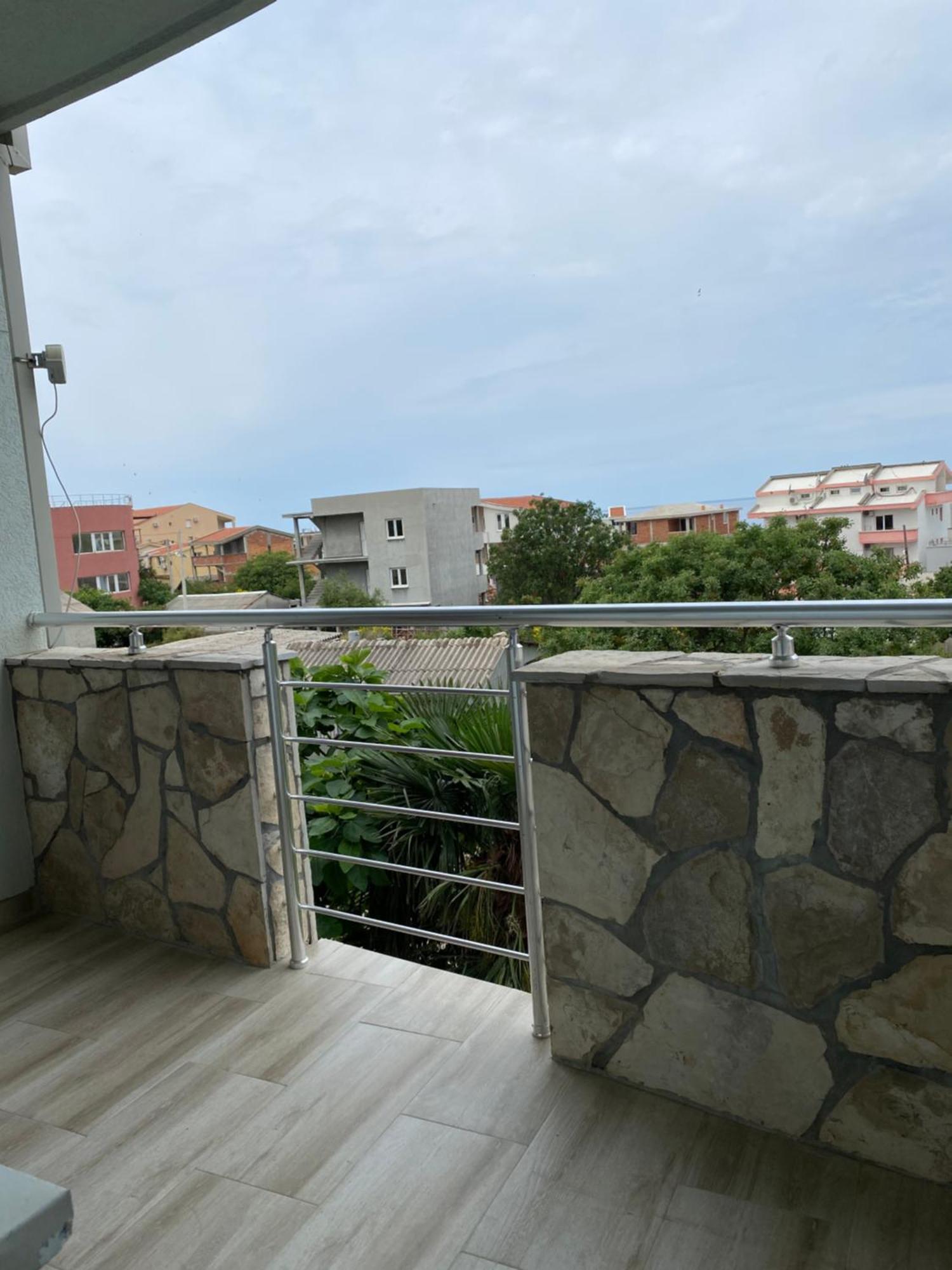 Apartments Vila Kurtagic Dobra Voda Exterior foto