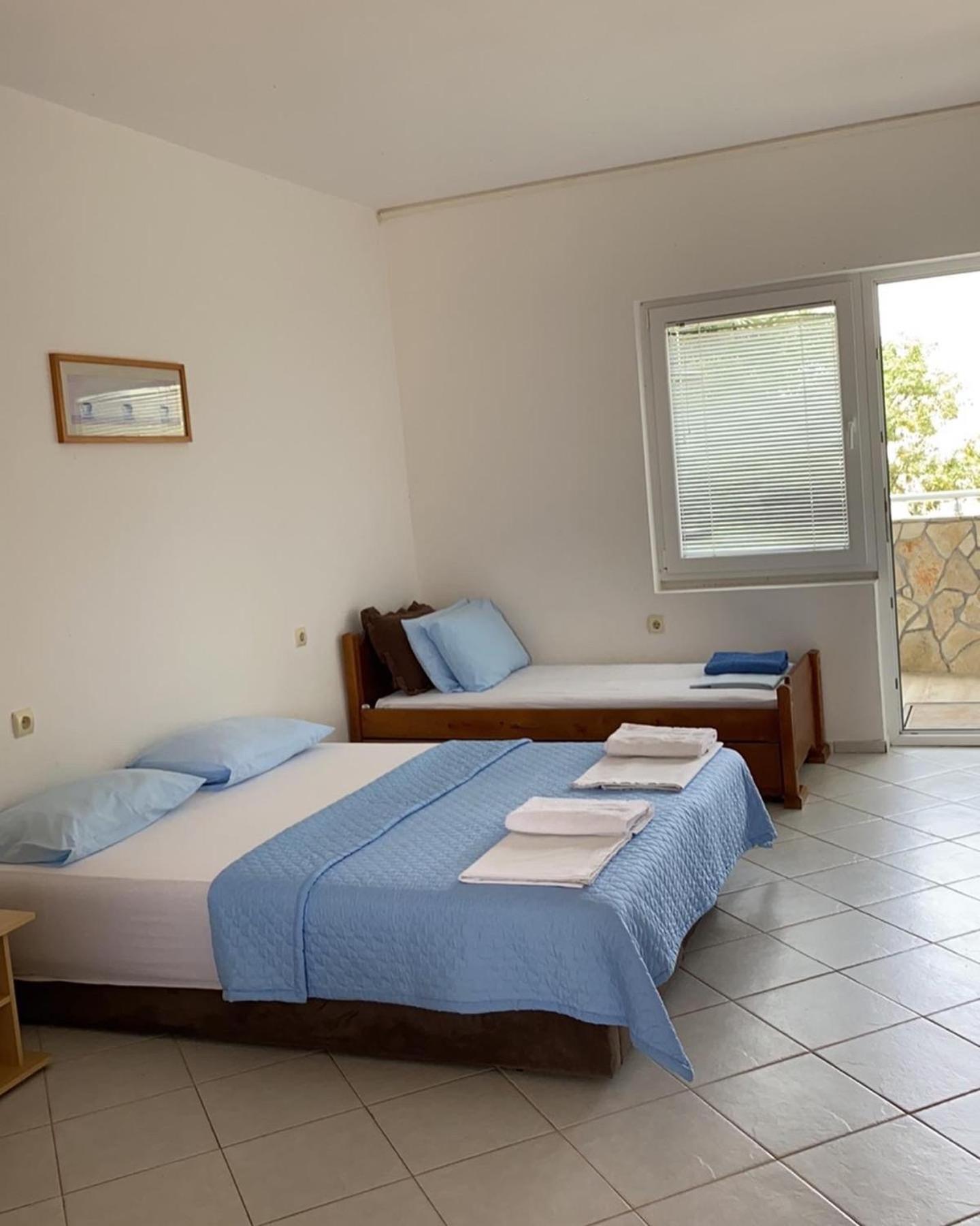 Apartments Vila Kurtagic Dobra Voda Exterior foto