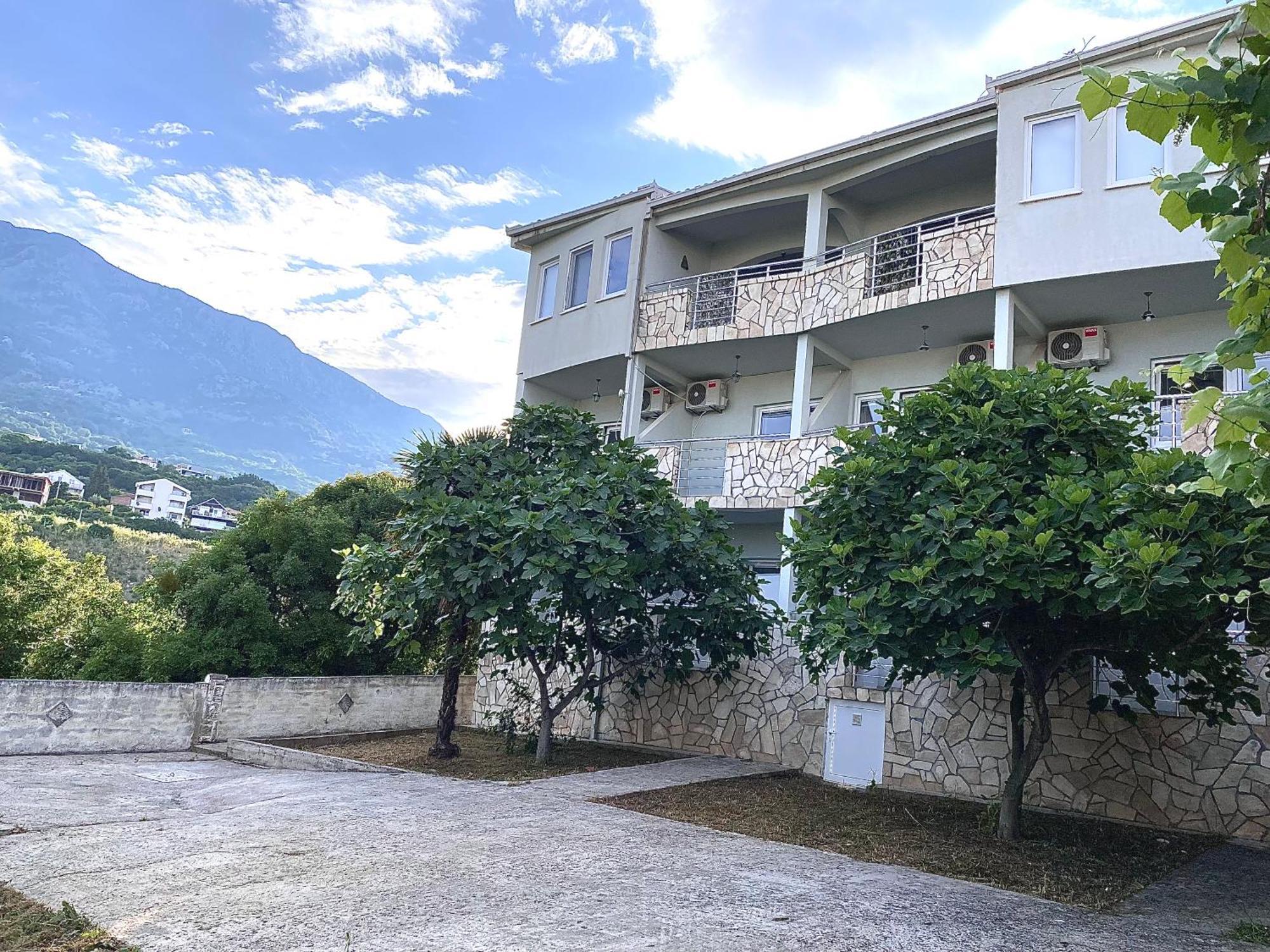 Apartments Vila Kurtagic Dobra Voda Exterior foto