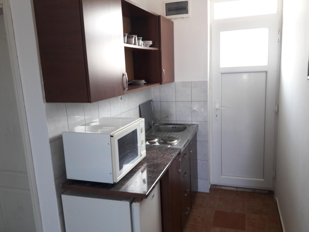 Apartments Vila Kurtagic Dobra Voda Exterior foto